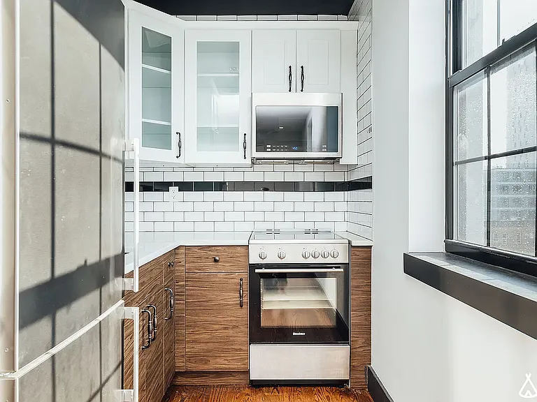 703 Rogers Ave #5B — Photo 11