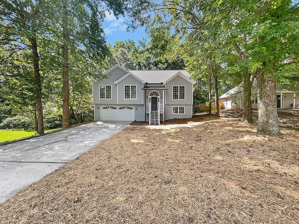 1st image of 2666 Laurel Woods Ln SE