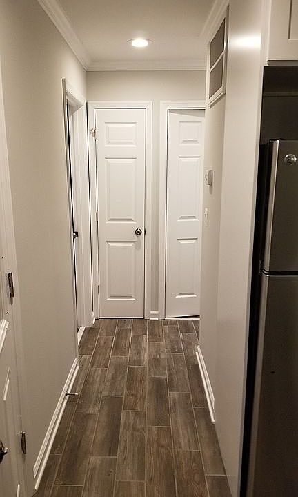 2nd image of 3920 Halsey St