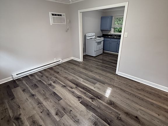 2nd image of 1905 14th St #7