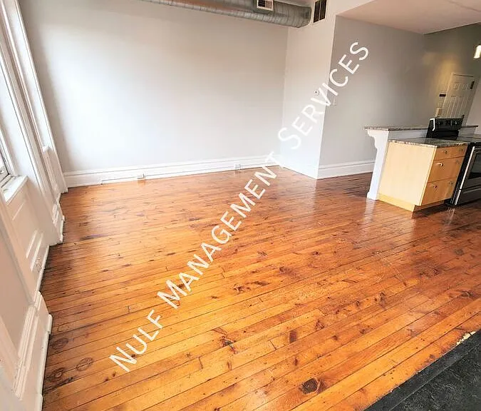 5222 Butler St #1 — Photo 2