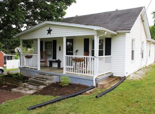 1412 Penley Blvd, Salem, VA 24153