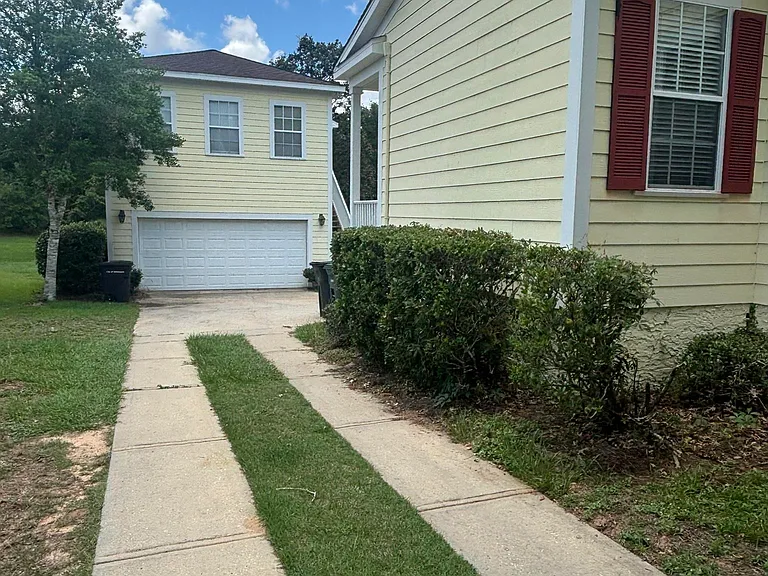 3722 Longfellow Rd — Photo 4