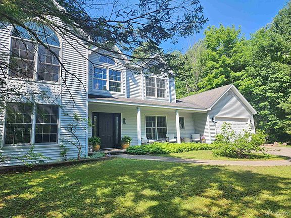 4th image of 1206 Maple Ln