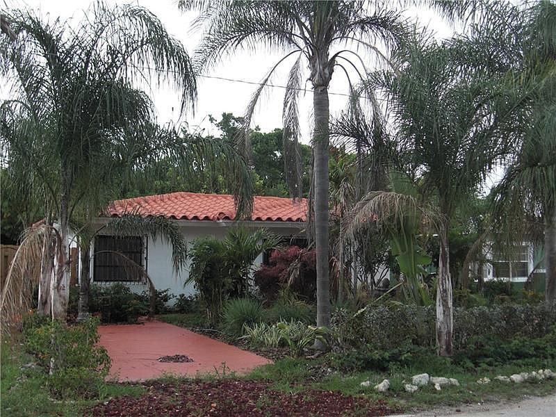 1st image of 1405 NW 7th Ave #1
