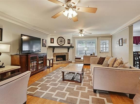 4th image of 4800 Chateau Dr