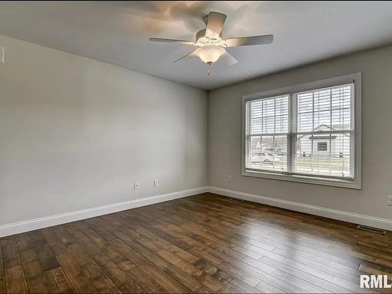 1811 Spartan Dr — Photo 19