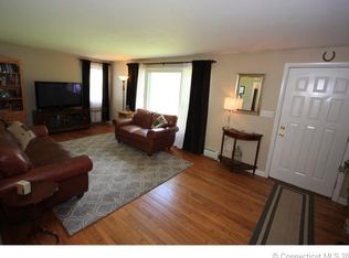 1784 Long Hill Rd, Guilford, CT 06437