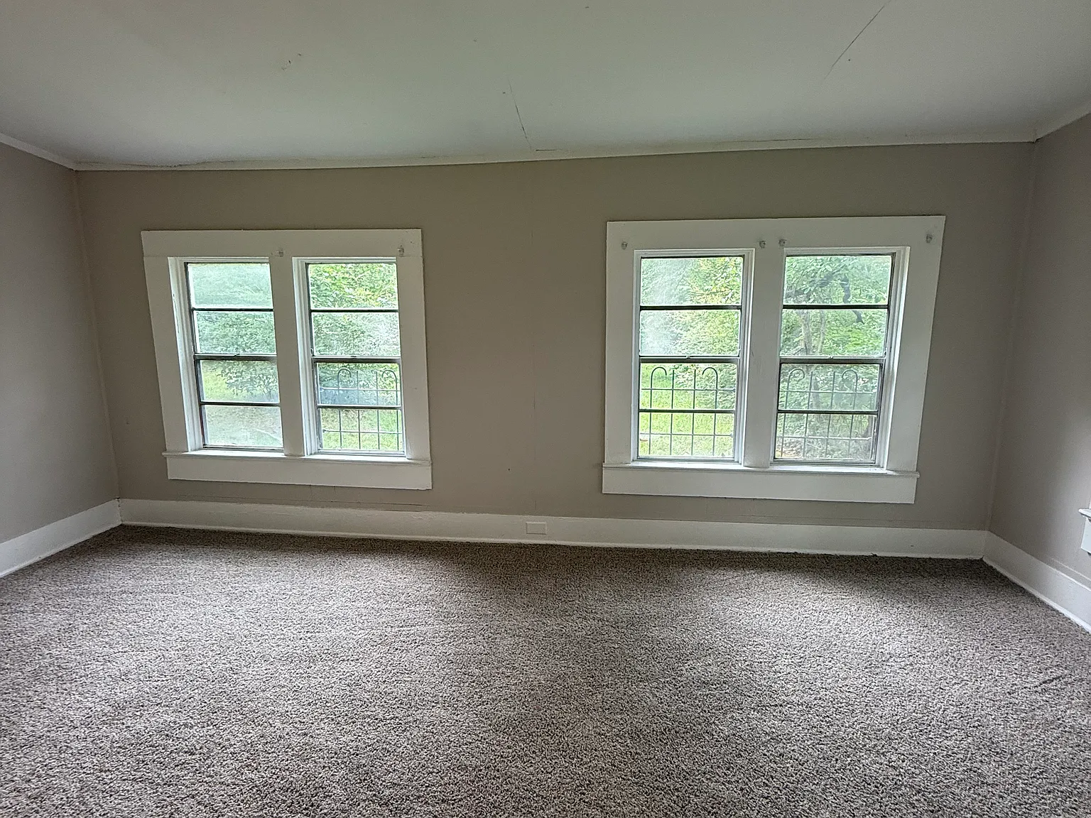 4 bed, 1500 sqft, $650 — Photo 3