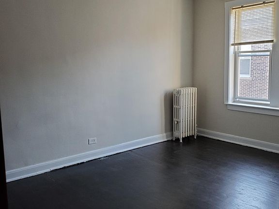 4th image of 4922 W Cuyler Ave #3N