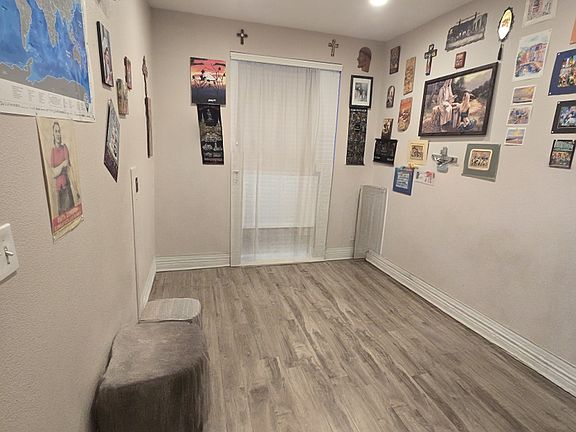 4th image of 5780 Bay Hill Ln