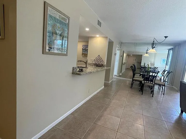 450 Egret Cir #9203 — Photo 5