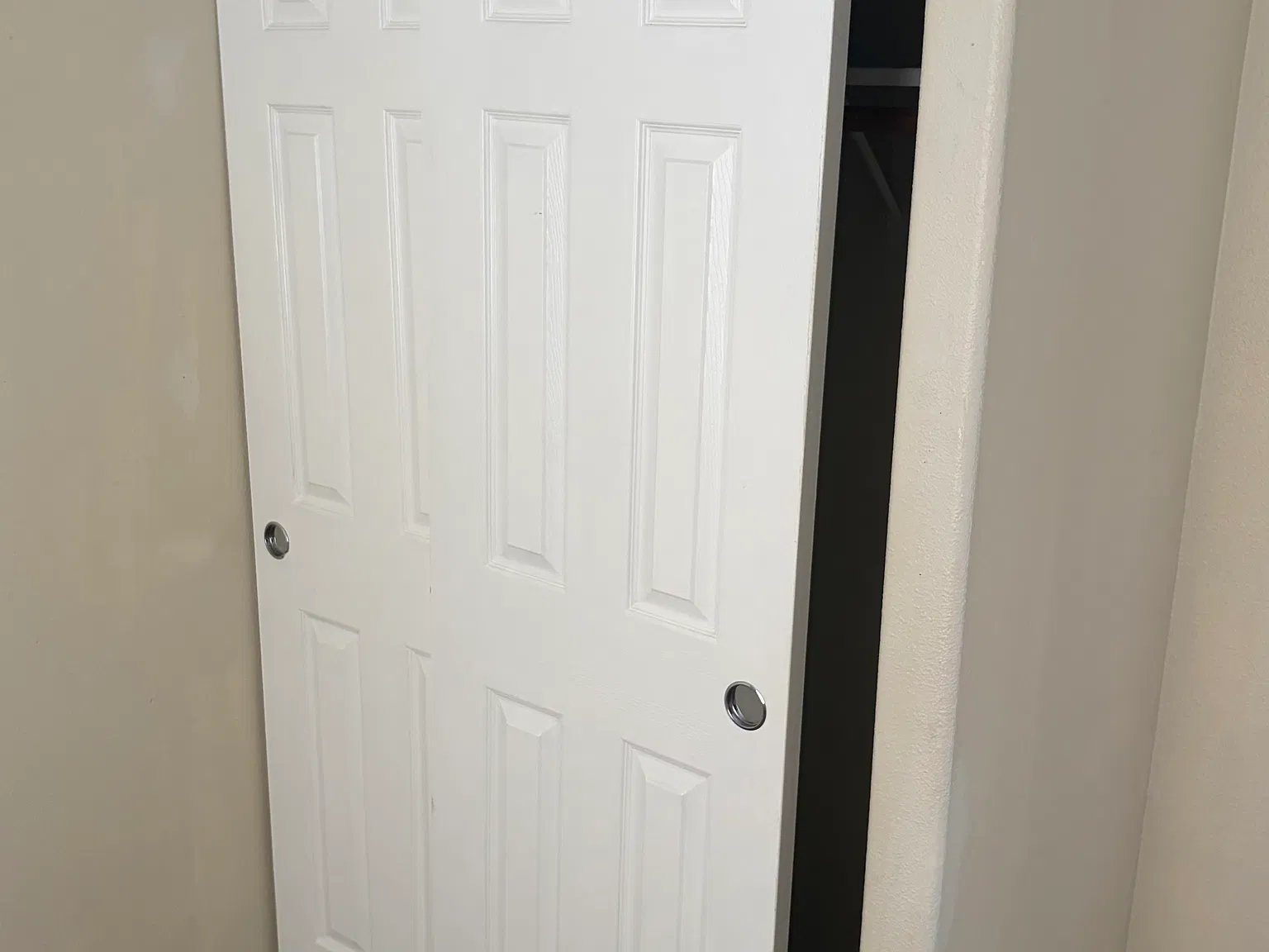3 bed, 1056 sqft, $1,800 — Photo 3