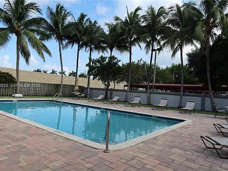 8341 SW 124th Ave #Townhouse 101-15 — Photo 23