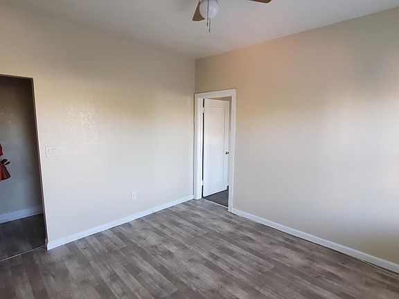 4th image of 1464 W 35th Pl #1/2