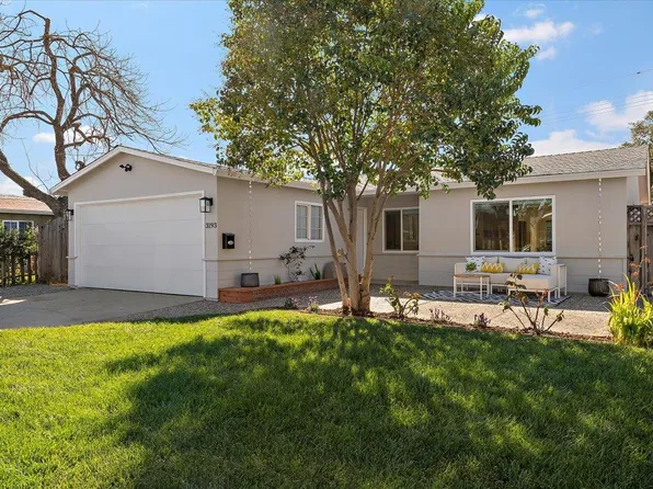 3193 Calzar Dr, San Jose, CA 95118