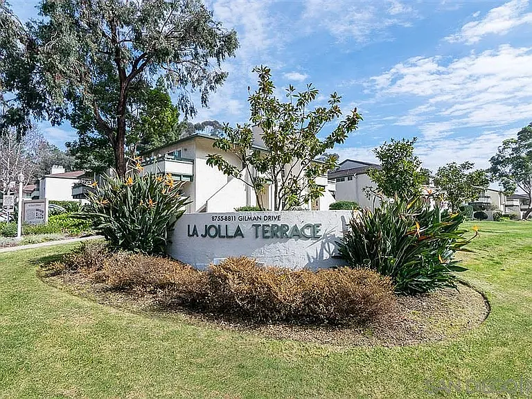 8811 Gilman Dr #D — Photo 36