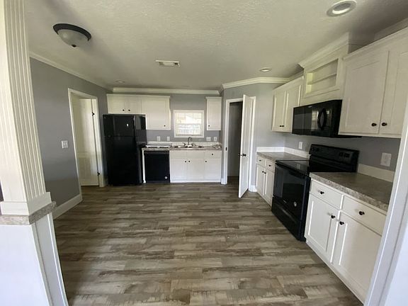 3rd image of 10 Gatehouse Ct
