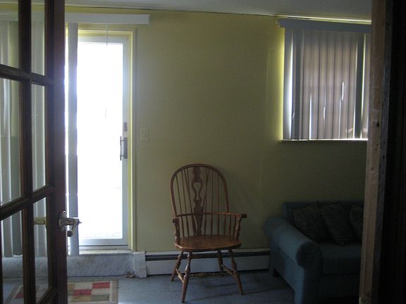 4th image of 1810 E 49th St