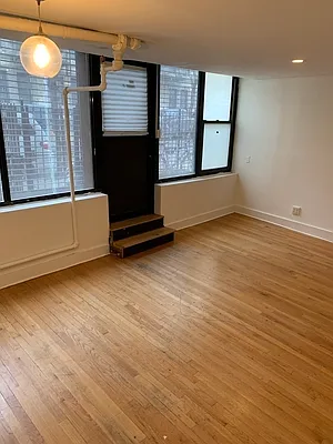 Rented by EXR | media 5