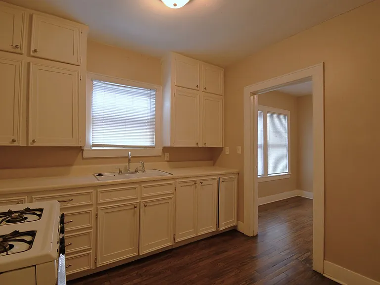 502 S Fannin Ave #101 — Photo 8