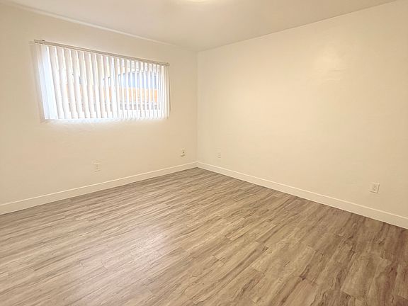 3rd image of 1611 J Ave #C
