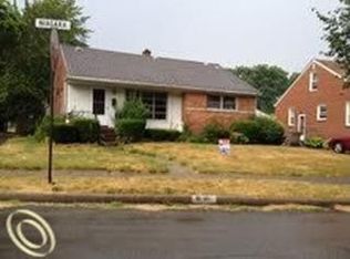 60 Niagara Ave, Pontiac, MI 48341