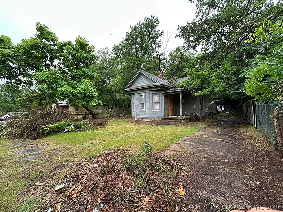 2nd image of 815 S 22nd St