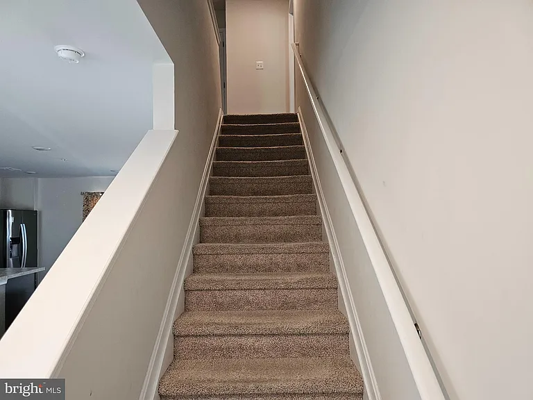 732 Wye Oak Dr — Photo 3