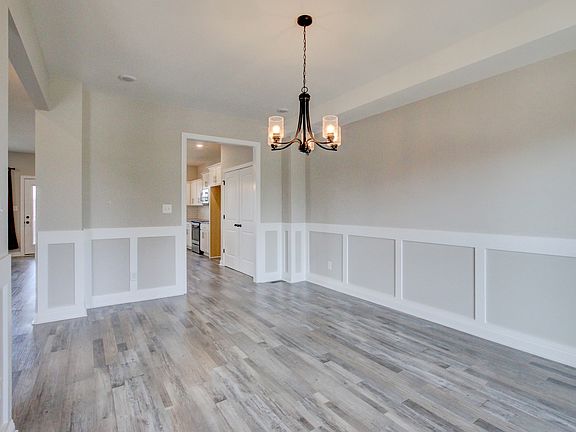 5th image of 1077 Charles Thomas Dr