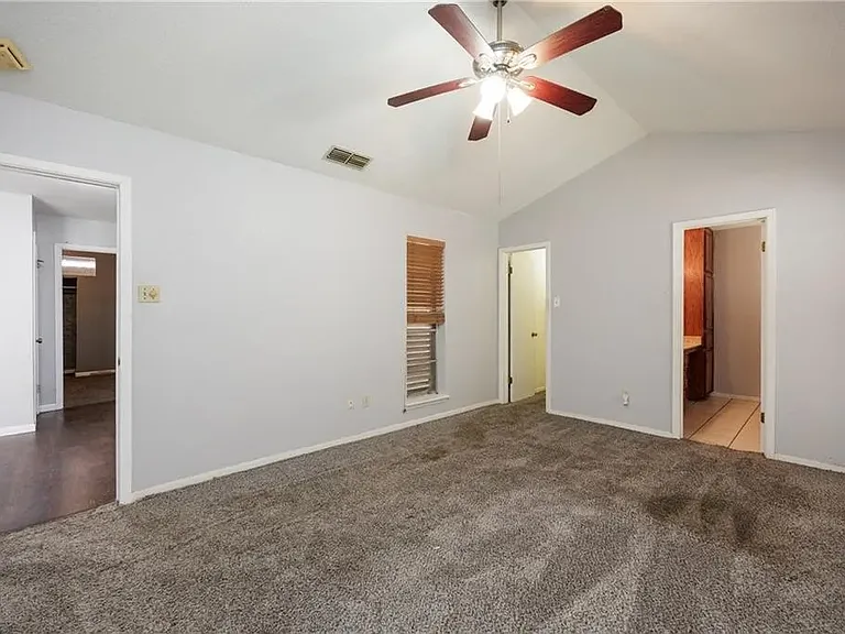 5409 Crossgate Dr S — Photo 9