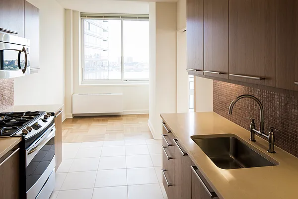 Rented by Windsor Property Management | media 55