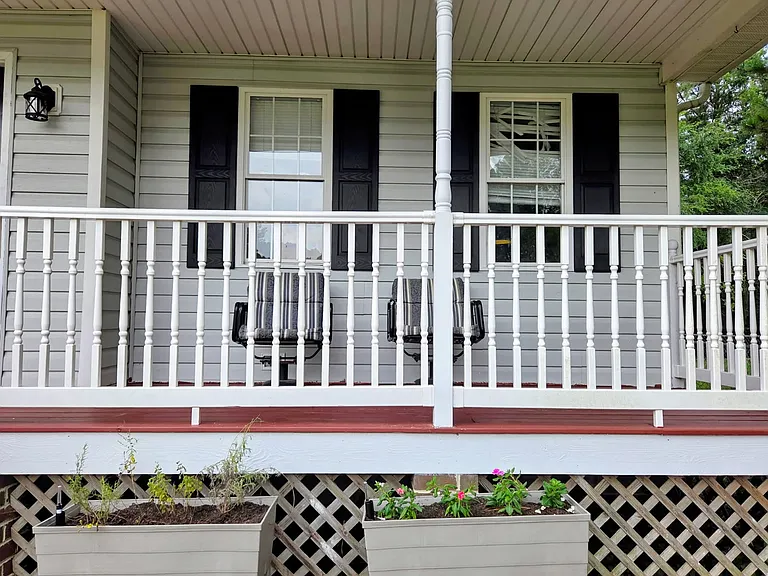 5720 Haley Ln — Photo 3