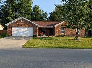664 E Main Street Cir, Crothersville, IN 47229