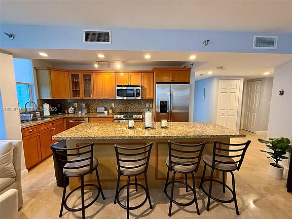 4th image of 770 Claughton Island Dr APT 2016