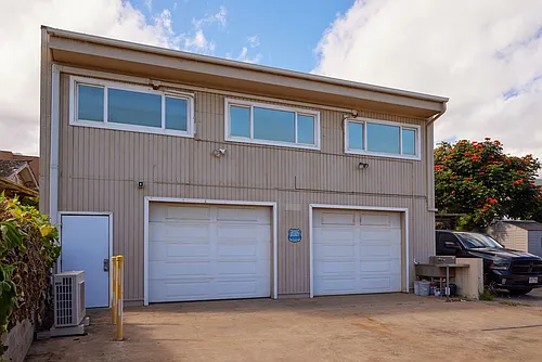 1955 E Vineyard St Photo 1
