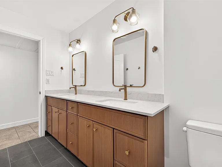 5422 Hummingbird St — Photo 29