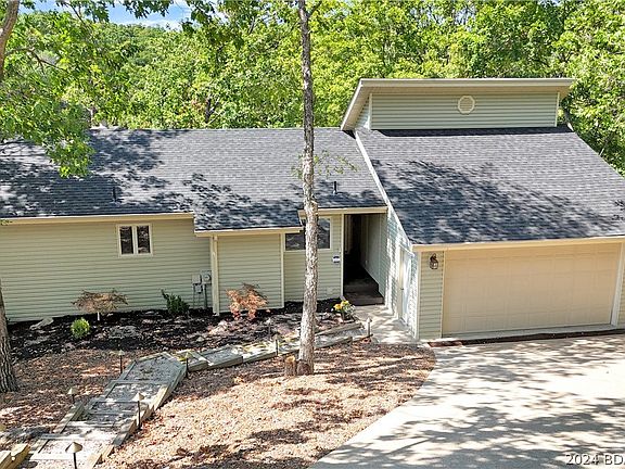 2nd image of 1451 Sweetwater Dr