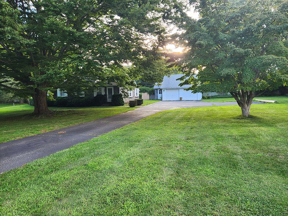 1st image of 75 Osborne Ln