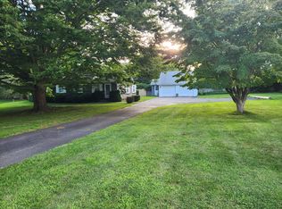 75 Osborne Ln, East Hampton, NY 11937