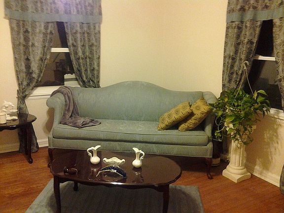 2nd image of 1811 Joplin Ave