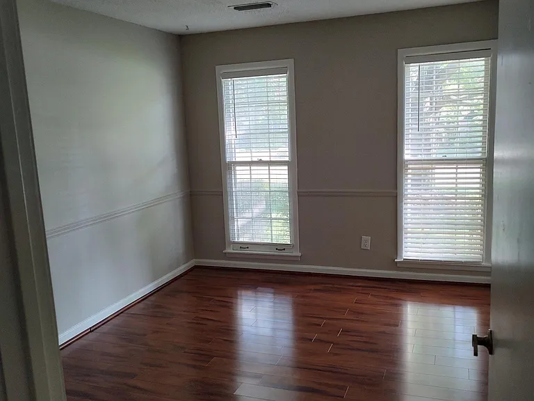 1007 Bluefield Ave SE — Photo 7