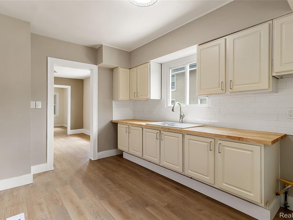 138 Mechanic St, photo 11