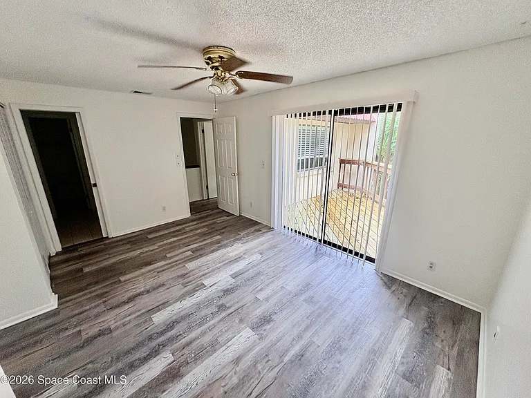 8789 Live Oak Ct — Photo 16