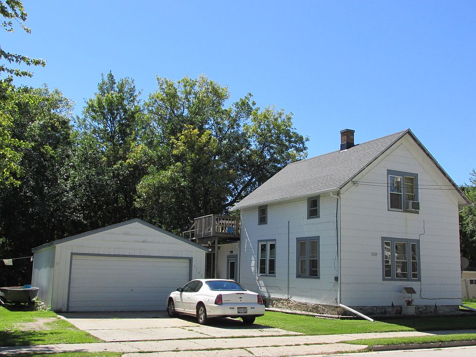 1st image of 1163 Center Ave