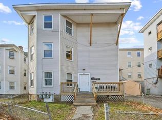 52 Crystal St #3, Worcester, MA 01603