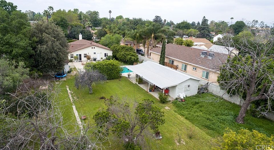 1st image of 6928 Peach Ave
