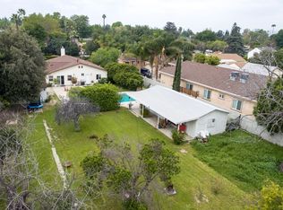 6928 Peach Ave, Van Nuys, CA 91406