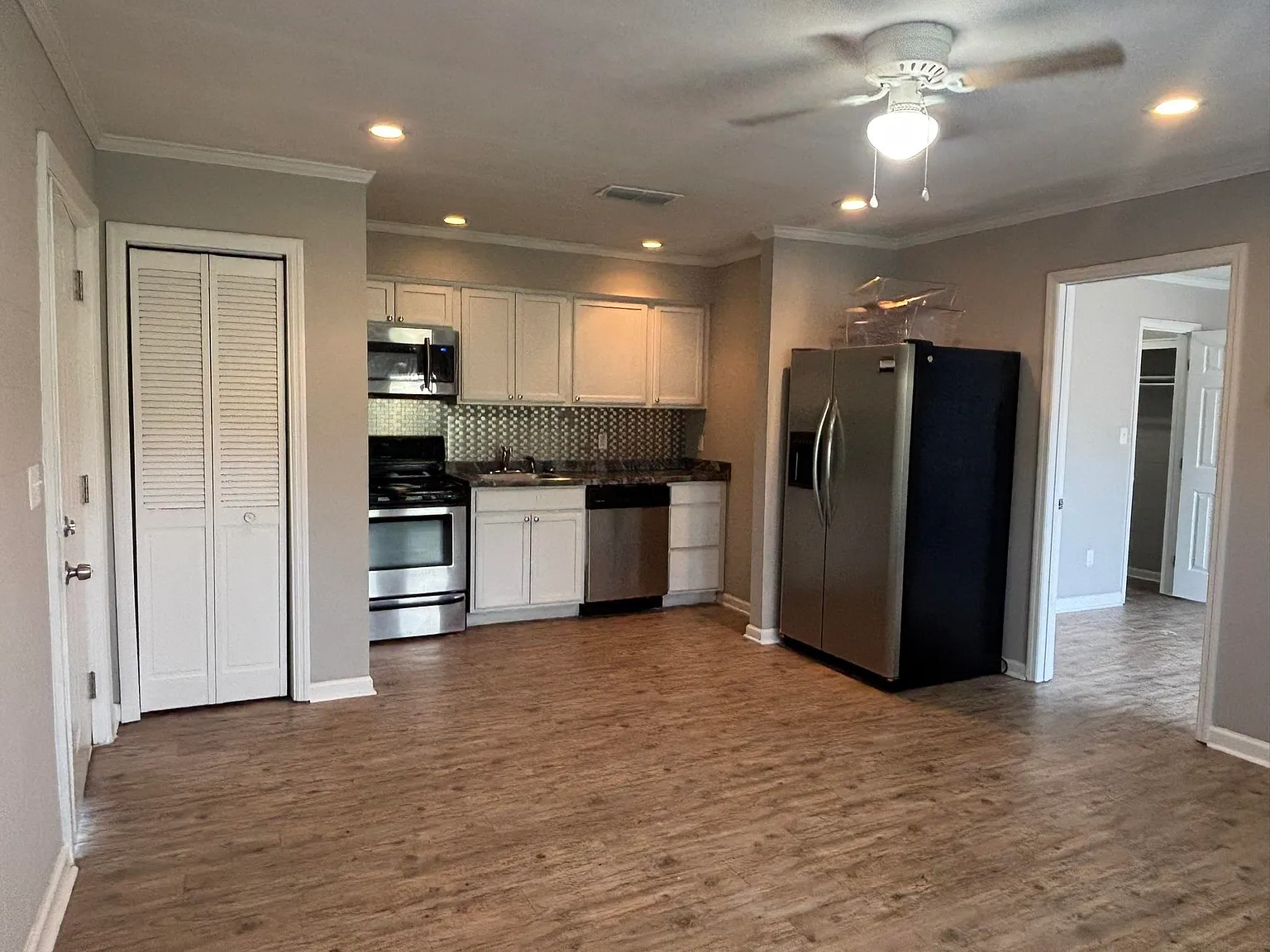 1 bed, 546 sqft, $850 — Photo 3