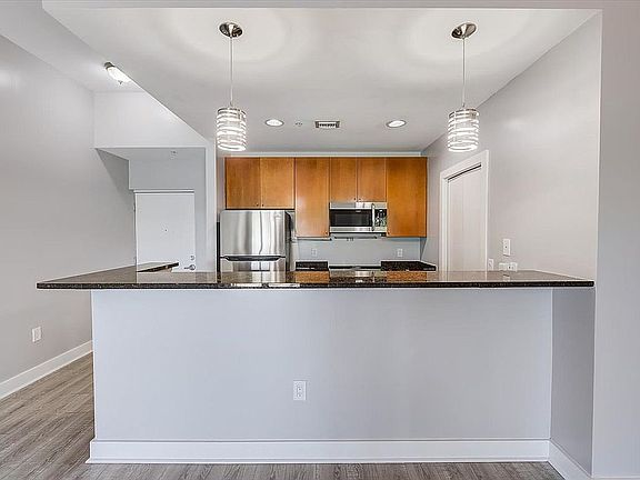 4th image of 1010 Central Ave APT 221